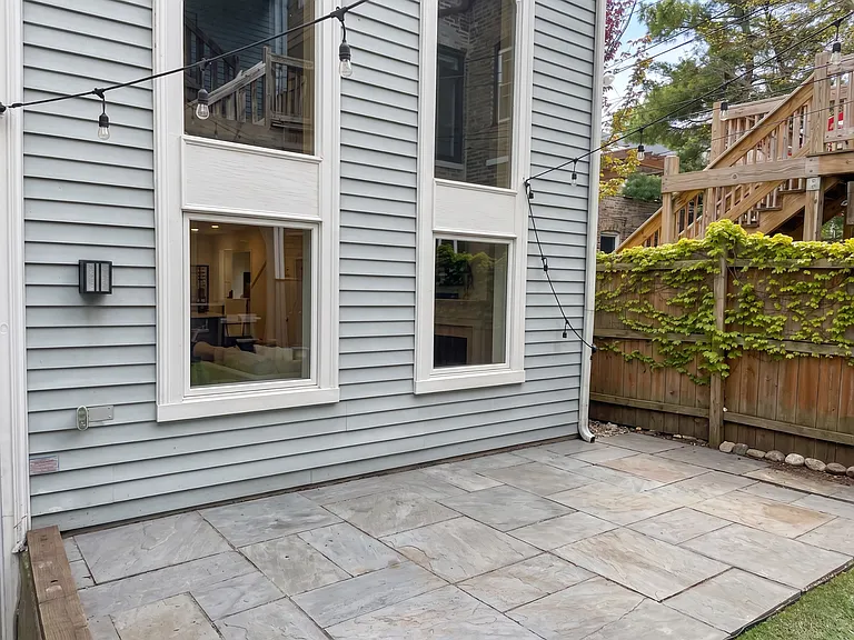 1033 W Wolfram St #2 — Photo 24