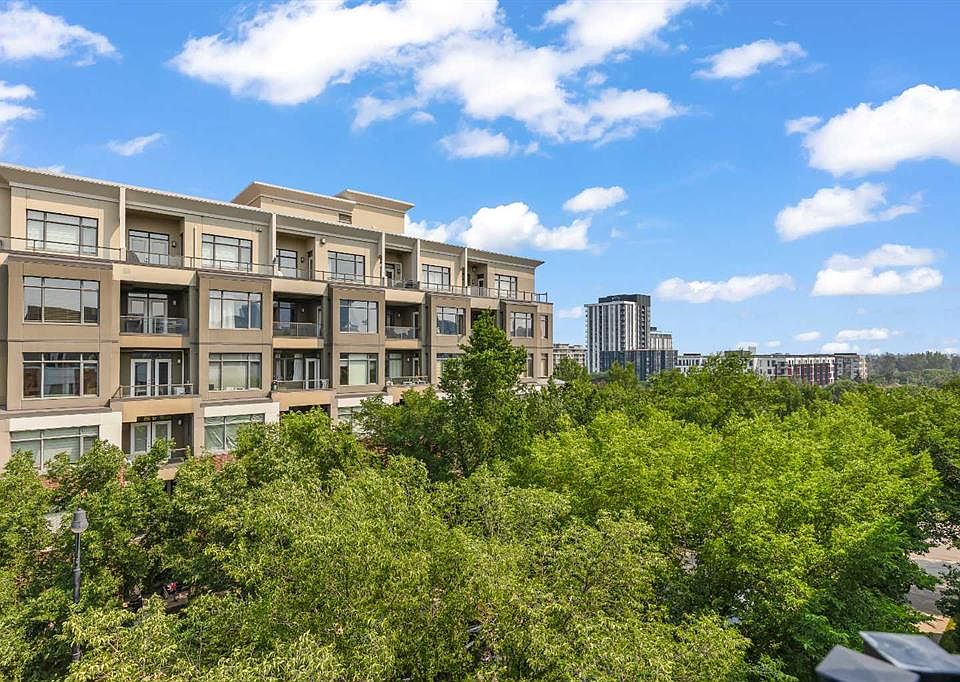 1st image of 880 W Centre Ave NE #405