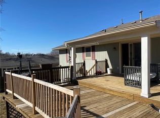 2918 Cook Rd, Saint Joseph, MO 64506