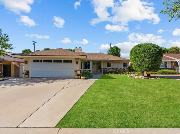 15933 Tupper St, North Hills, CA 91343