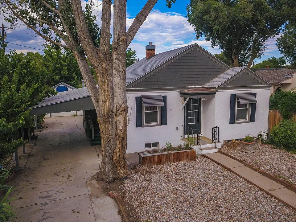 1015 W Routt Ave