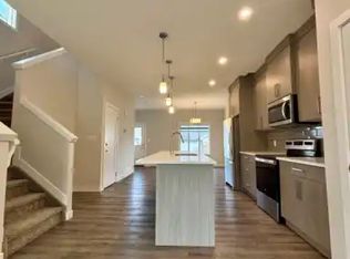 5046 Chappelle Rd SW #1A, Edmonton, AB T6W 4H7