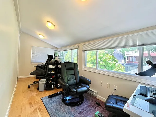 24 Burnham St — Photo 9