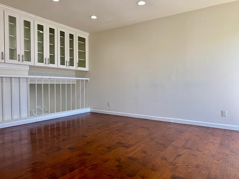 4325 W 182nd St #26 — Photo 6