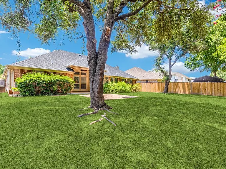 1523 Wayside Dr — Photo 14