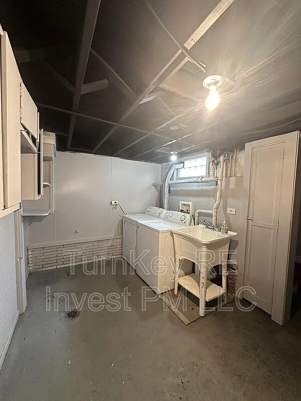3 bed, 2.0 bath, $2,395 — Photo 4