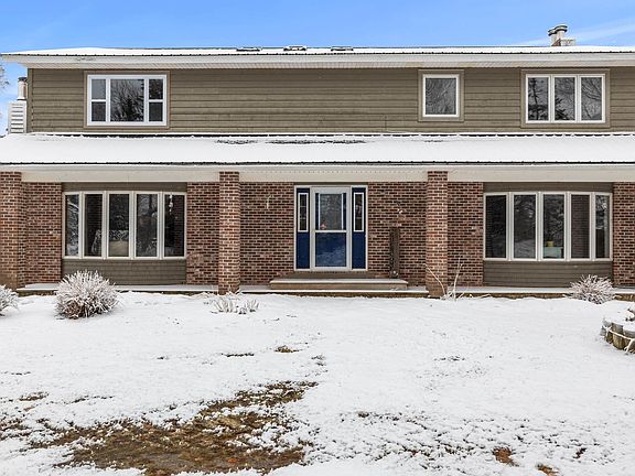 5th image of 47 Maple St