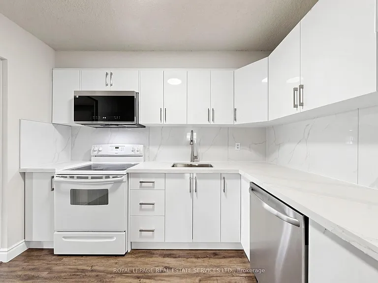 4091 Sheppard Ave E #2101 — Photo 20