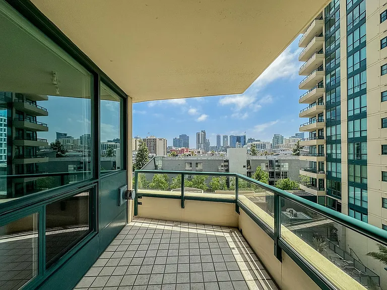 555 Front St #602 — Photo 33