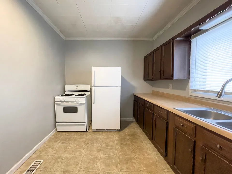 118 N Martin St