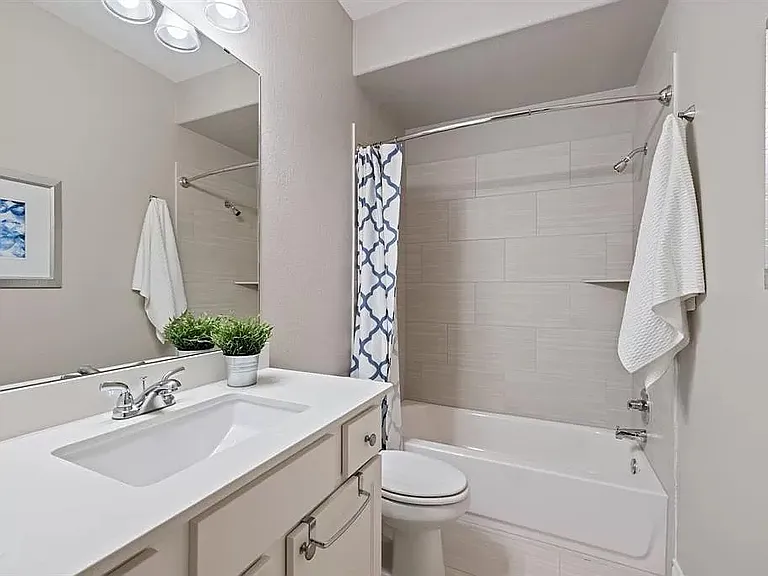 2037 Judge Fisk Ct — Photo 33