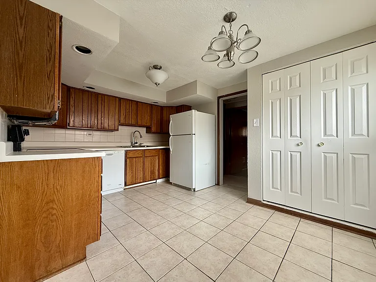 4158 W 90th Pl — Photo 6