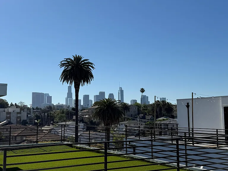 222 N Coronado St #222 — Photo 2