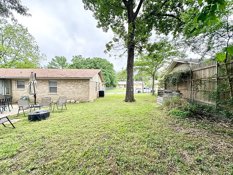 3115 Norma Ln — Photo 22