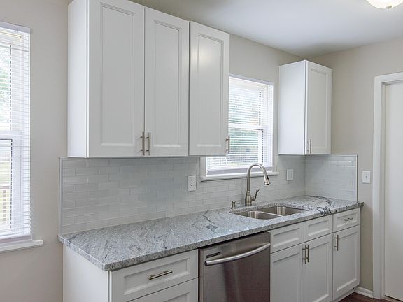 5th image of 8791 Hubbard Dr S