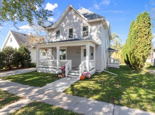 1011 E Wisconsin St, Delavan, WI 53115