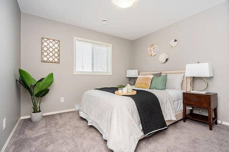 Winnipeg Apartment for rent - 2 Bedrooms — photo 3