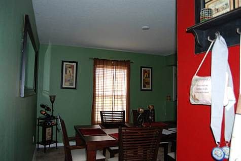 5th image of 100 Luther Dr
