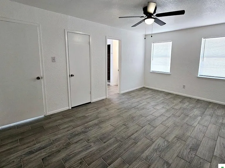2312 Daisy Dr — Photo 4
