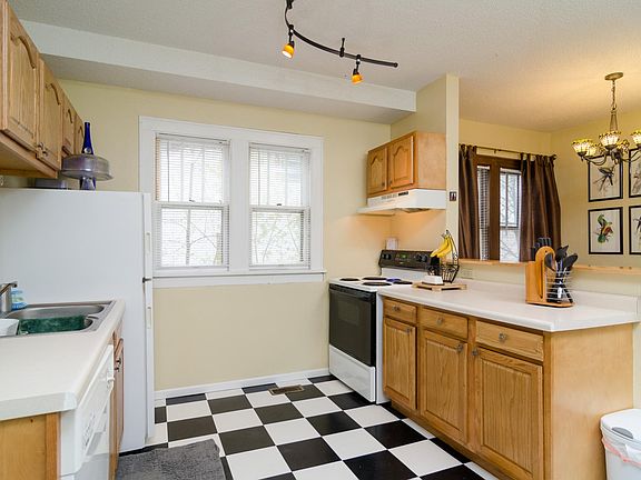3rd image of 2306 Glenwood Ave APT 1