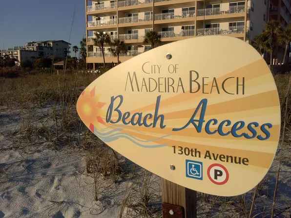 13017 Pelican Ln #B & A, Saint Petersburg, FL 33708