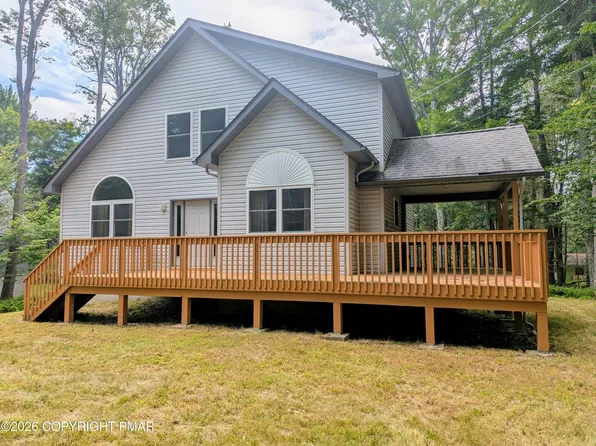 316 Packanack Dr, Gouldsboro, PA 18424