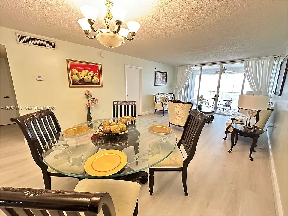 3910 Inverrary Blvd #202-B