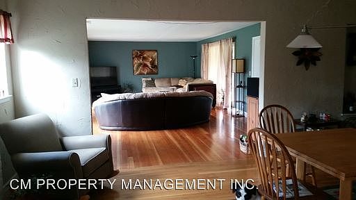 3rd image of 15750 Railroad Ave