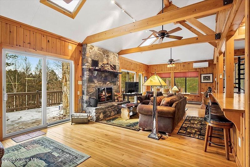 4th image of 11 Chestnut Drive