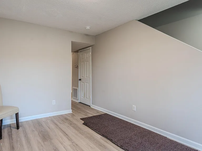 144 Montgomery Ave #144 — Photo 9