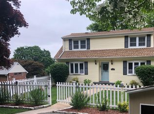 678 Bellevue Ave N, Yonkers, NY 10703