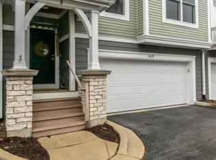 409 N President St APT B, Wheaton, IL 60187
