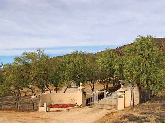 4th image of 6801 1/2 Sierra Hwy