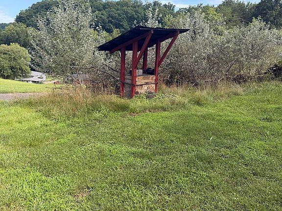 4th image of 23 Upper Pinch Rd
