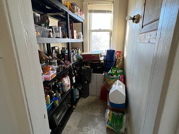 4th image of 2579-81 N Frederick Ave
