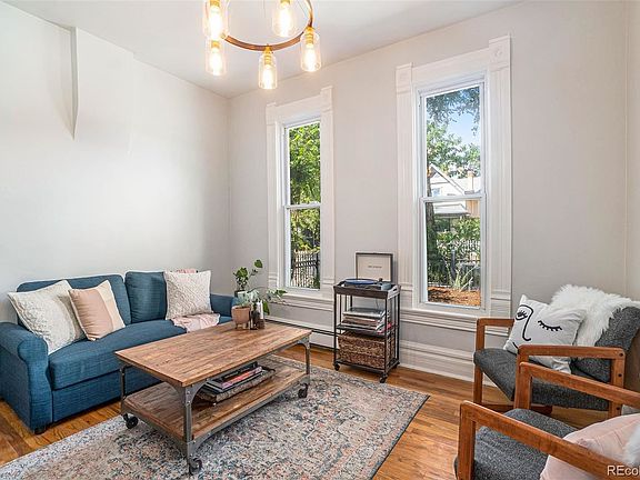 3rd image of 152 W Ellsworth Ave