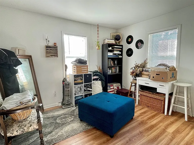 406 W 3rd Ave — Photo 7