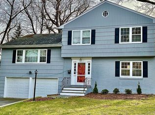 124 Brown Rd, Scarsdale, NY 10583