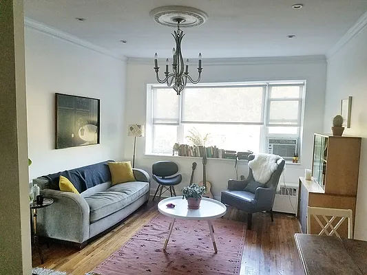 Rented by Chris Stewart, LREB | media 17