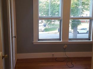 86 Oak St, Westbrook, ME 04092
