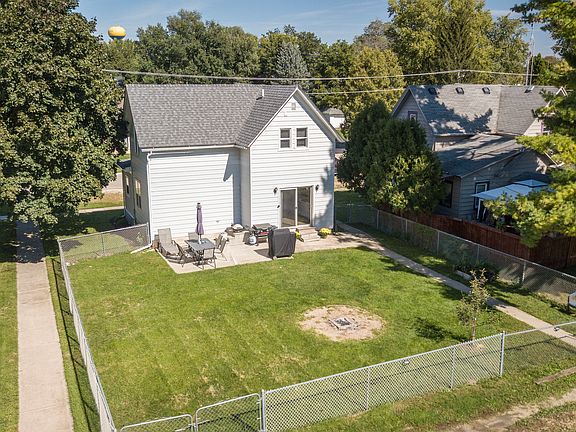 2nd image of 412 Prospect Ave