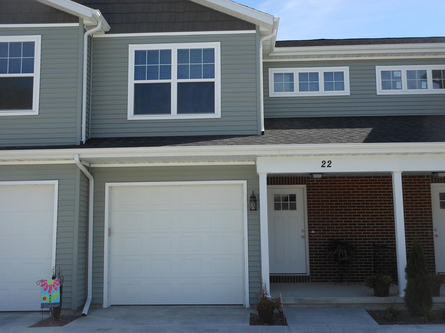 107 E Hendelmeyer Ave, Effingham, IL 62401 Zillow