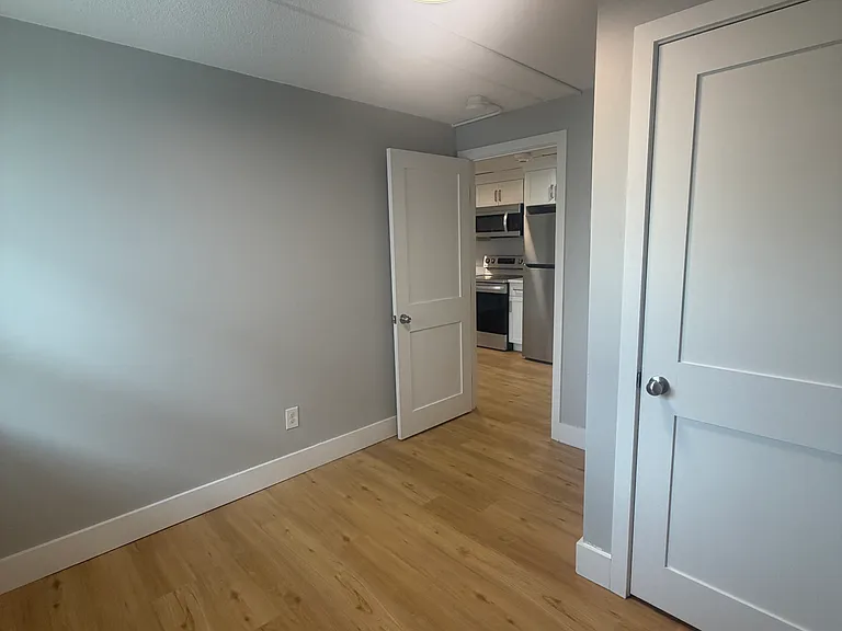 89 Woodrow Avenue — Photo 17