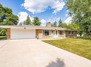 1027 Comstock Dr, Deer River, MN 56636