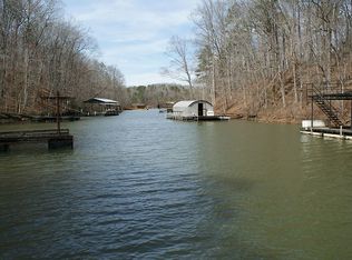 3673 Lakeview Dr, Gainesville, GA 30501