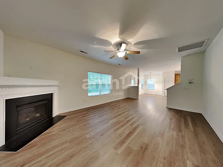 817 Redland Dr — Photo 7