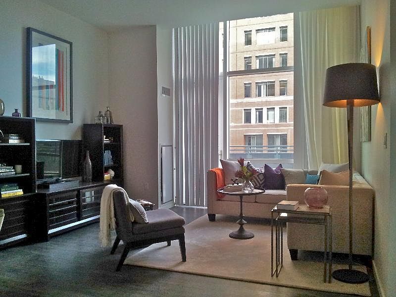 2nd image of 507 Congress St #2BR