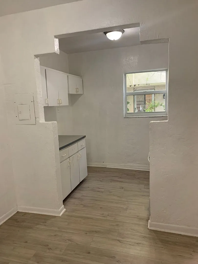 631-635-639 13th St — Photo 4