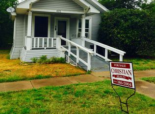621 E Henry St, Hamilton, TX 76531