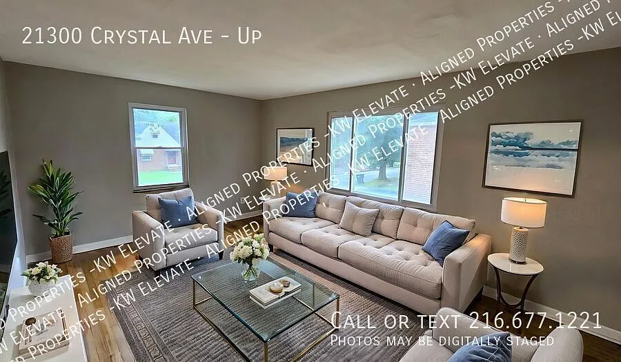 Charming Euclid SecondFloor Apartment! — Photo 4